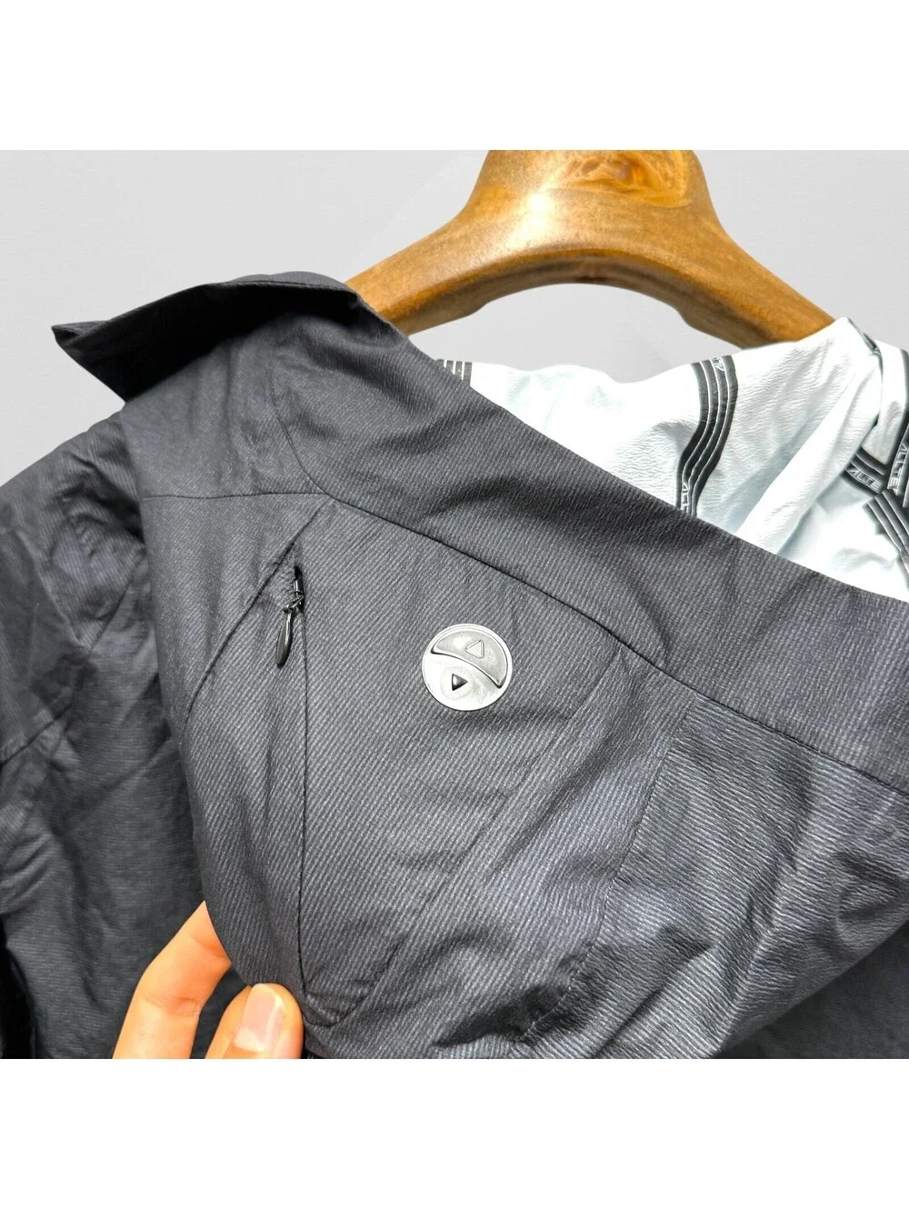 DESCENTE ALLTERRAIN Para-Hem Air Inflator Jacket Black Made in Japan JP L US S
